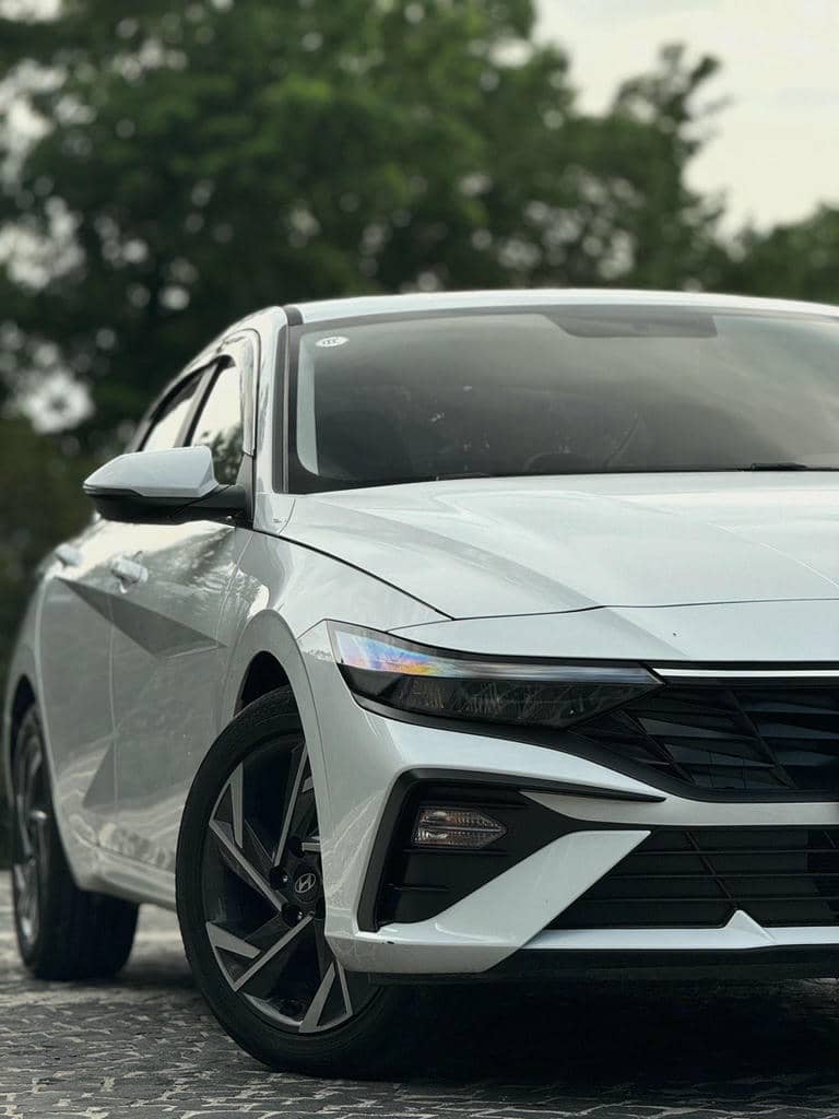 ELANTRA